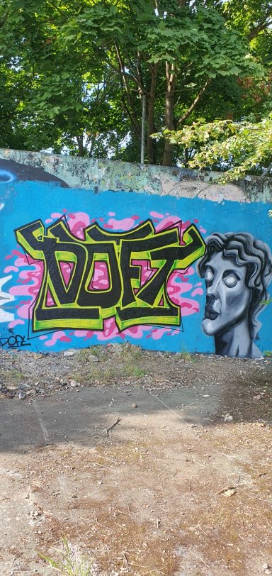 Toujours dans le thème des statues grecques. C'était mon premier visage réalisé sur mur. Premier d'une longue série.