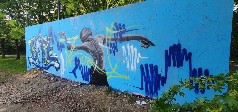 Mix de graffiti et art figuratif contemporain. À ce jour ma fresque préférée. Mon premier corps humain sur un mur.
